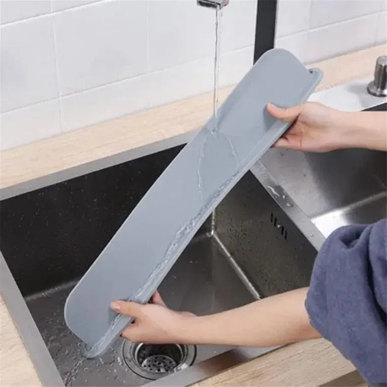 Silicone Sink Splash Guard Flexible Water Stopper for Kitchen(Random Color) - DGN Mart